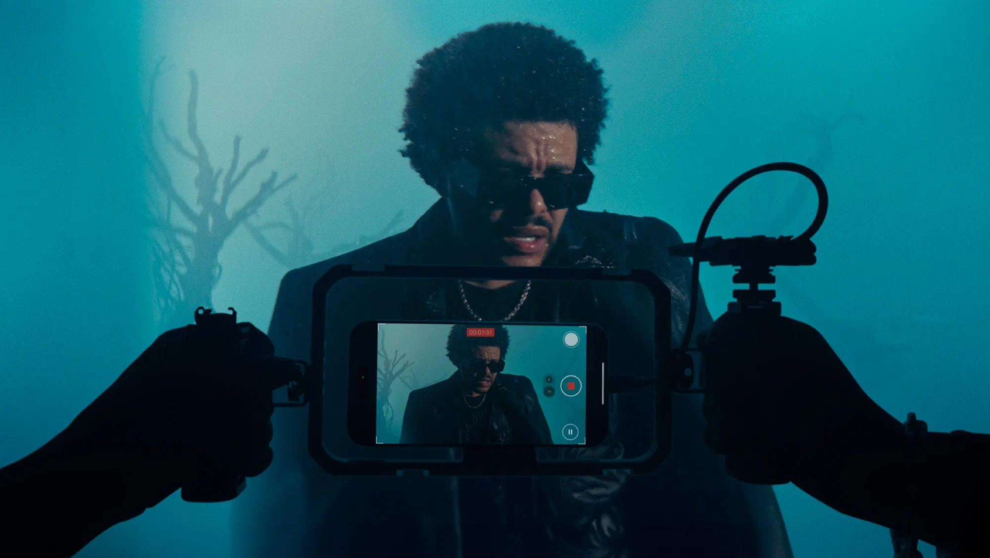 Смартфон Apple iPhone 16Pro 256Gb, Desert Titanium (Пустынный Титан) (Dual Nano Sim, 2 sim) изображение 17