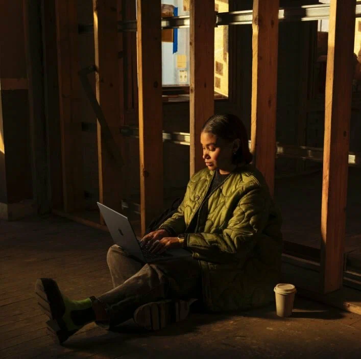 Ноутбук Apple MacBook Pro 14" (2024), M4 Max, 36/1Tb, SSD, (MX2G3), Silver RU клавиатура изображение 7